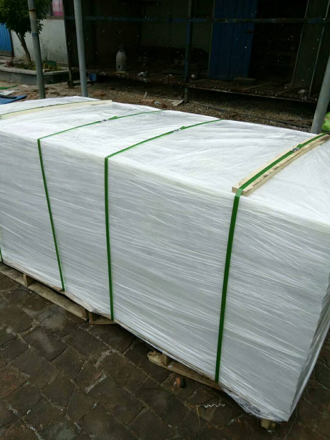 承受沖擊承受老化聚乙烯板材