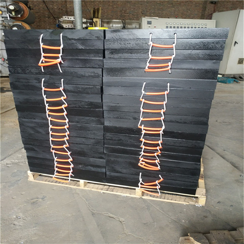 受磨聚乙烯吊車支腿墊板價(jià)格