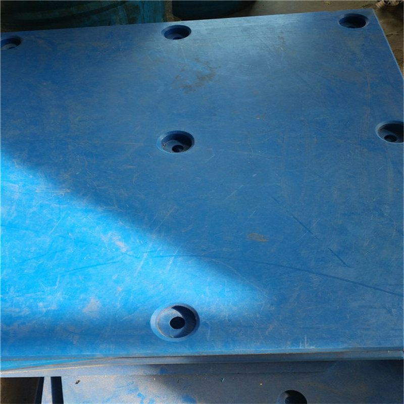 承受沖擊護舷板